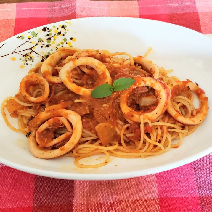自家製トマトソースでイカのペスカトーレ!!